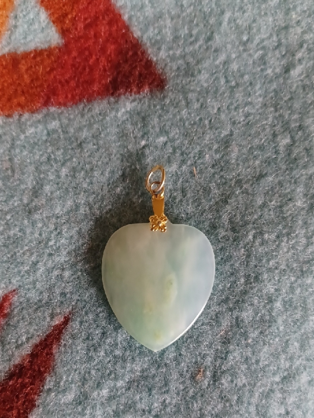 Vintage Jadeite Heart Pendant